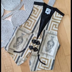 🐦3/$20🐦 Max & Mabel geometric tapestry vest